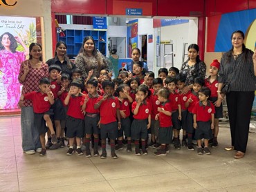 Excursion :- Reliance mall ( UK-08)