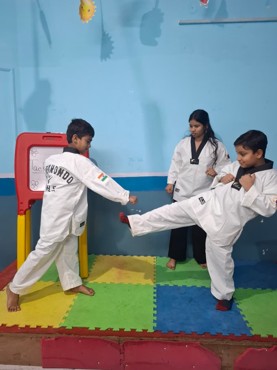 summer camp week 4 day 6 at Udayan kidz sec-8