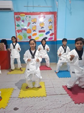 summer camp week 4 day 6 at Udayan kidz sec-8