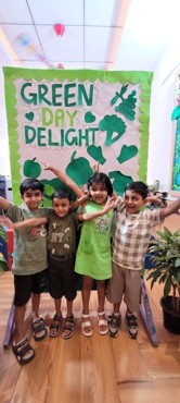 GREEN DAY DELIGHT AT UK 108 GGN