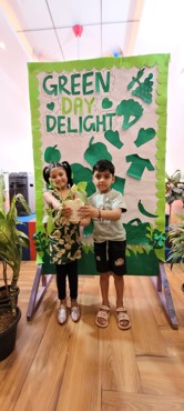GREEN DAY DELIGHT AT UK 108 GGN