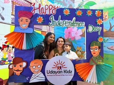 Independence day celebration at Udayan kidz sec-08
